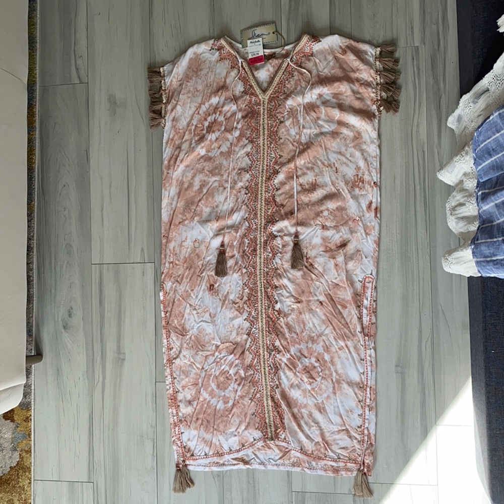 Skemo cover up - Size XS (runs like a S/M)